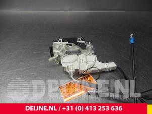 Volkswagen Crafter Deurslot Mechaniek 2Deurs links O38064 foto 2