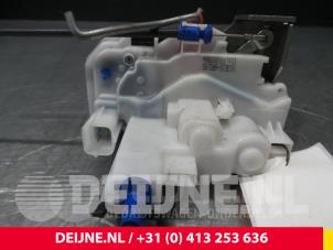 Fiat Doblo Türschlossmechanik 2-türig links O38074 foto 2
