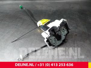 Gebruikte Deurslot Mechaniek 2Deurs links Fiat Fiorino (225) 1.3 JTD 16V Multijet Prijs € 18,15 Inclusief btw aangeboden door van Deijne Onderdelen Uden B.V.