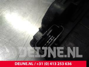 Nissan NV200 Türschlossmechanik 2-türig links O38122 foto 3