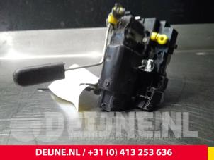 Iveco Daily Türschlossmechanik 2-türig links O38156 foto 2