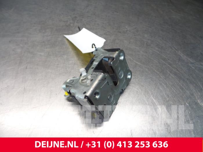 Iveco New Daily Deurslot Mechaniek 2Deurs links O38158