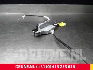 Citroen Berlingo Door lock mechanism 2-door, left O38184 photo 2