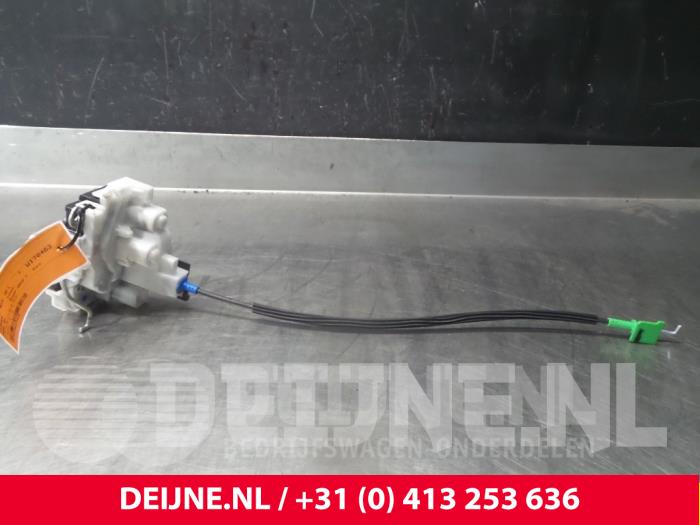 Citroen Nemo Türschlossmechanik 2-türig links O38189