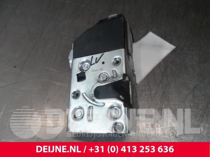 Peugeot Partner Door lock mechanism 2-door, left O38231
