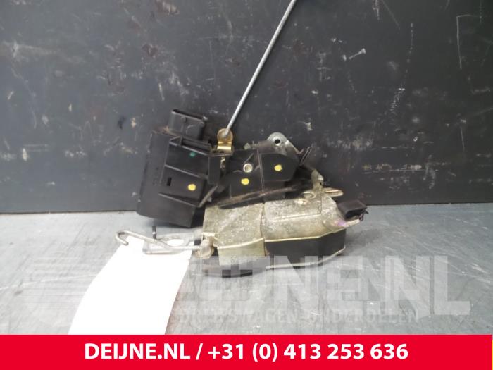 BMW 3-Serie Door lock mechanism 2-door, right O38319