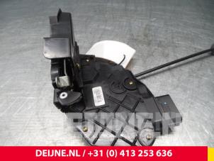 Ford Focus Deurslot Mechaniek 2Deurs rechts O38368 foto 2