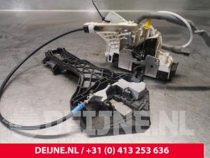 Mercedes Sprinter Deurslot Mechaniek 2Deurs rechts O38443 foto 3