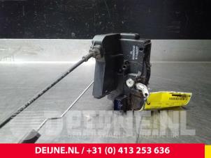 Opel Vivaro Türschlossmechanik 2-türig rechts O38458 foto 2
