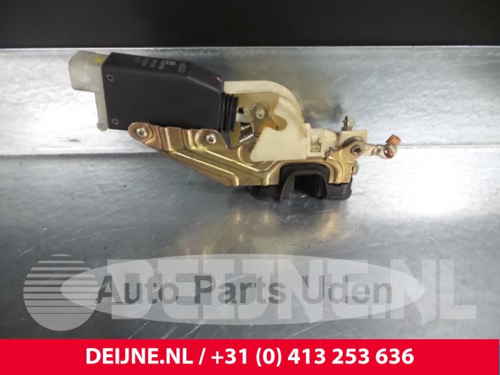 Opel Tigra Door lock mechanism 2-door, right O38479