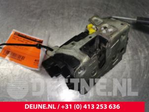 Opel Movano Deurslot Mechaniek 2Deurs rechts O38483 foto 4