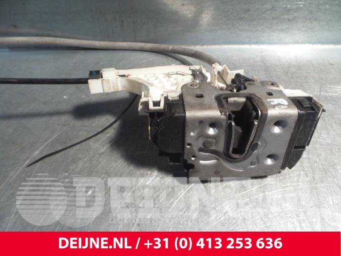 Volkswagen Crafter Door lock mechanism 2-door, right O38517