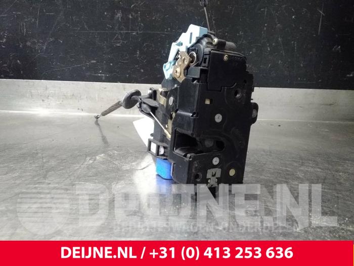 Volkswagen Caddy Deurslot Mechaniek 2Deurs rechts O38559