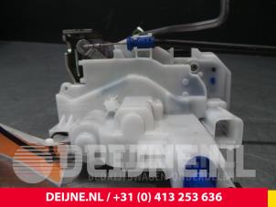 Fiat Doblo Deurslot Mechaniek 2Deurs rechts O38597 foto 2