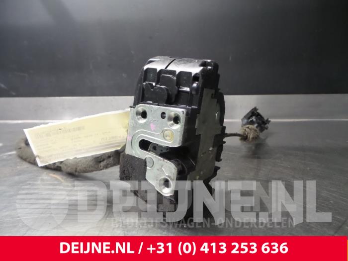 Nissan NV200 Deurslot Mechaniek 2Deurs rechts O38650