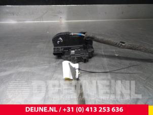 Nissan NV200 Türschlossmechanik 2-türig rechts O38651 foto 2