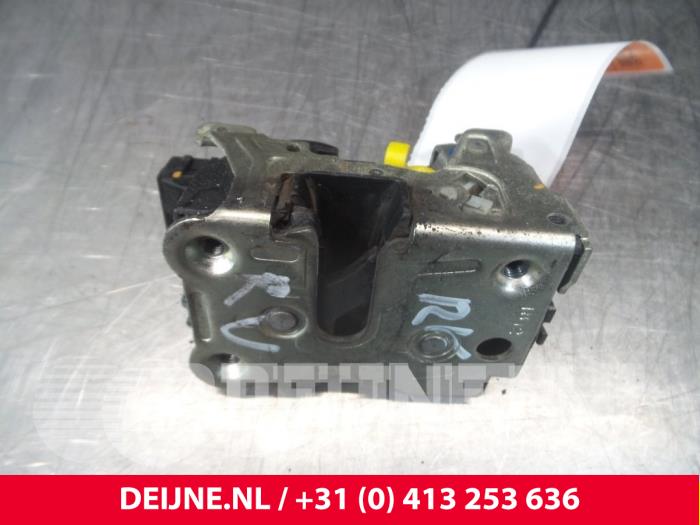 Iveco New Daily Door lock mechanism 2-door, right O38671