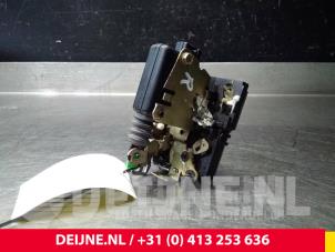 Iveco Daily Deurslot Mechaniek 2Deurs rechts O38681 foto 2
