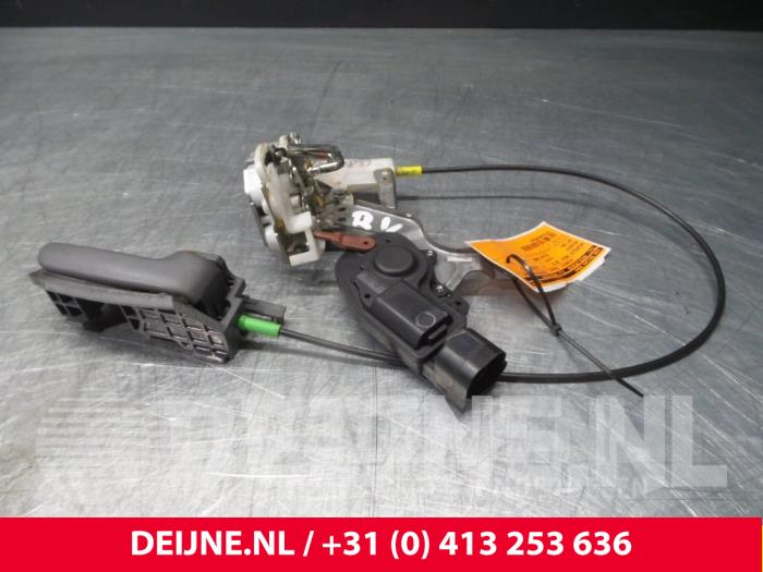 Peugeot 107 Door lock mechanism 2-door, right O38736