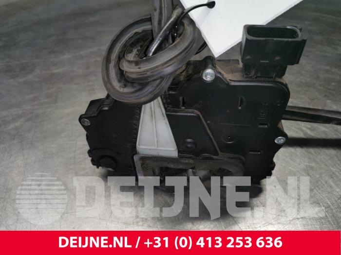 Peugeot Boxer Türschlossmechanik 2-türig rechts O38764