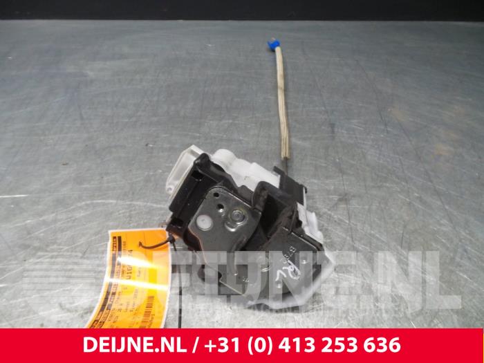 Peugeot Bipper Türschlossmechanik 2-türig rechts O38772