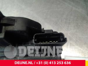 Renault Master Türschlossmechanik 2-türig rechts O38826 foto 3