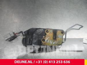 Toyota Hiace Deurslot Mechaniek 2Deurs rechts O38843 foto 2
