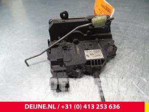 Opel Corsa Türschlossmechanik 4-türig links vorne O38897 foto 2