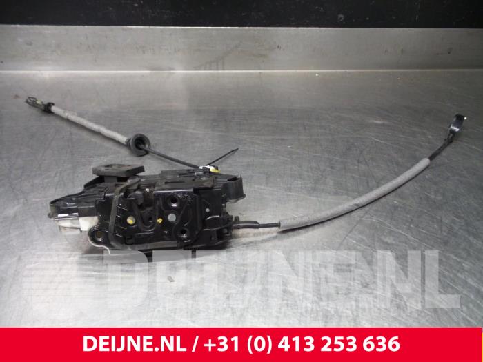Volkswagen Polo Deurslot Mechaniek 4Deurs links-voor O38921