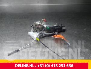 Peugeot 107 Door lock mechanism 4-door, front left O38983 photo 2