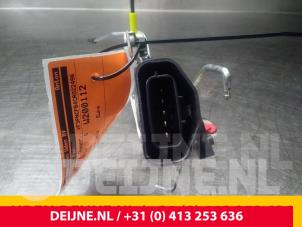 Peugeot 107 Door lock mechanism 4-door, front left O38983 photo 3