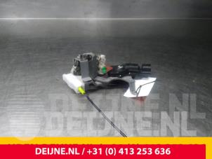 Peugeot 107 Türschlossmechanik 4-türig links hinten O39116 foto 2