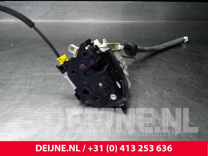 Audi A7 Deurslot Mechaniek 4Deurs rechts-voor O39135