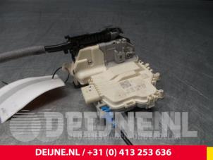 Audi A3 Front door lock mechanism 4-door, right O39136 photo 2