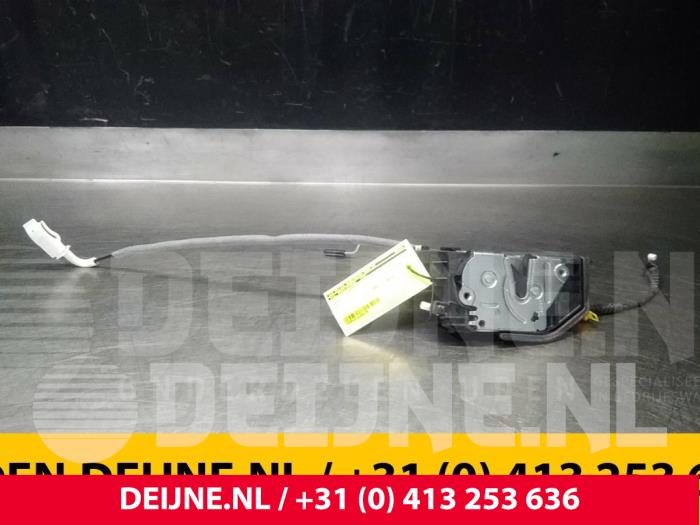 BMW 5-Serie Türschlossmechanik 4-türig rechts vorne O39155