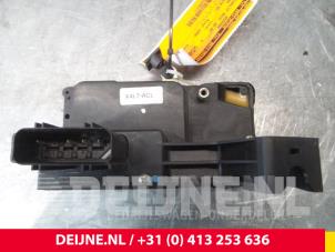 Ford Fiesta Türschlossmechanik 4-türig rechts vorne O39177 foto 2