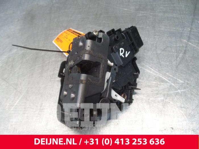 Ford Focus Türschlossmechanik 4-türig rechts vorne O39180