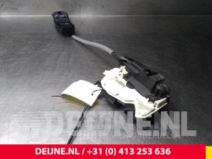 Skoda Fabia Deurslot Mechaniek 4Deurs rechts-voor O39262 foto 2