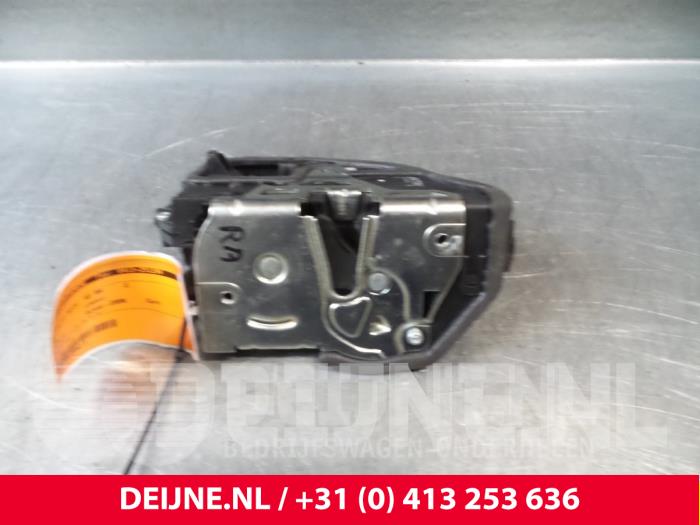 BMW 3-Serie Rear door mechanism 4-door, right O39312