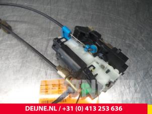 Nissan Kubistar Türschlossmechanik 4-türig rechts hinten O39406 foto 3