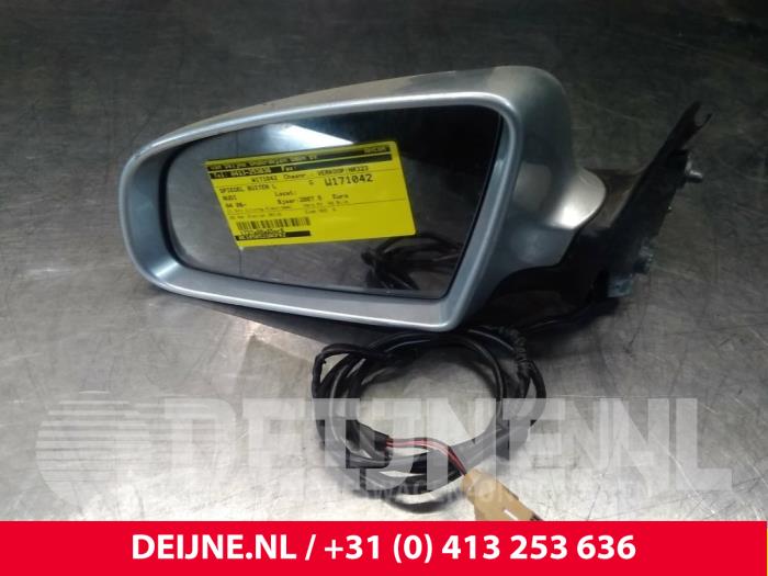 Audi A4 Buitenspiegel links O39488