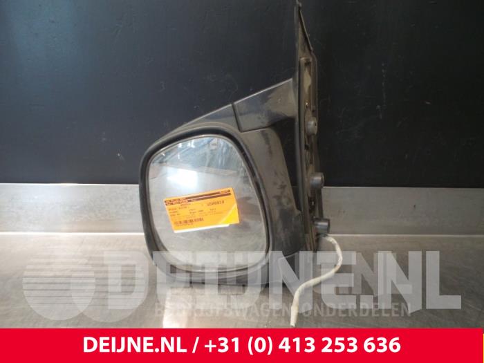 Hyundai H200 Buitenspiegel links O39769
