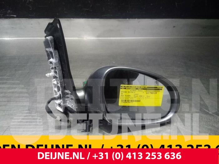Volkswagen Golf Plus Wing mirror, right O40229