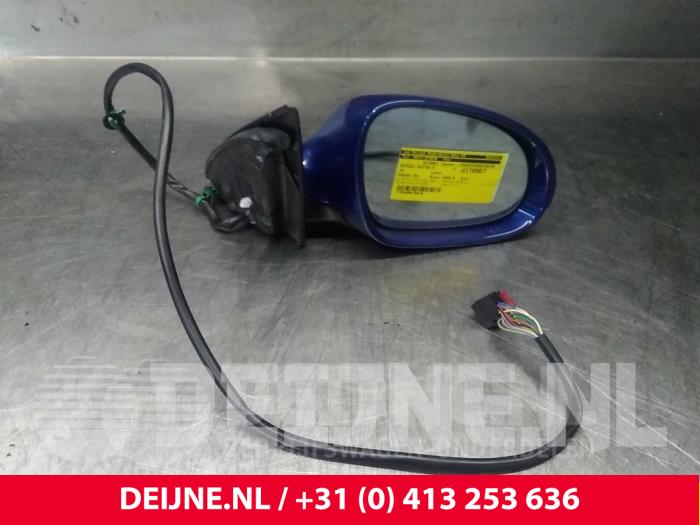 Volkswagen Passat Wing mirror, right O40239