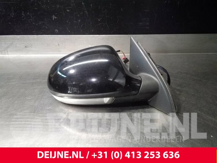 Volkswagen Passat Wing mirror, right O40240
