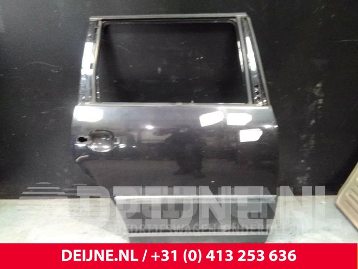 Volkswagen Passat Rear door 4-door, right O40793