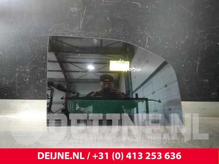 Peugeot Partner Extra Ruit 2Deurs links-achter O40929