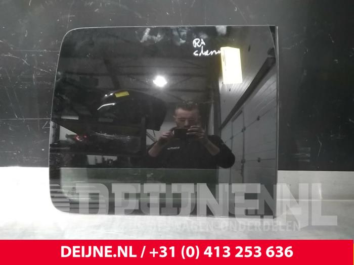 Volkswagen Caddy Extra Ruit 2Deurs rechts-achter O40964