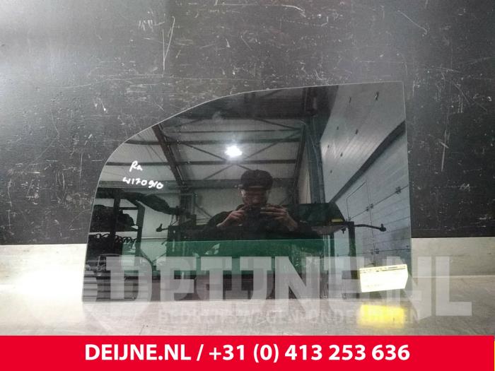 Peugeot Partner Extra Ruit 2Deurs rechts-achter O40981