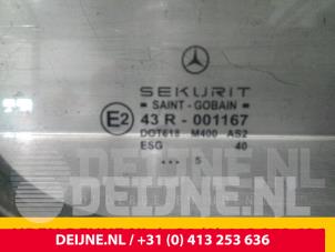 Mercedes Sprinter Rear door window 4-door, left O40987 photo 2